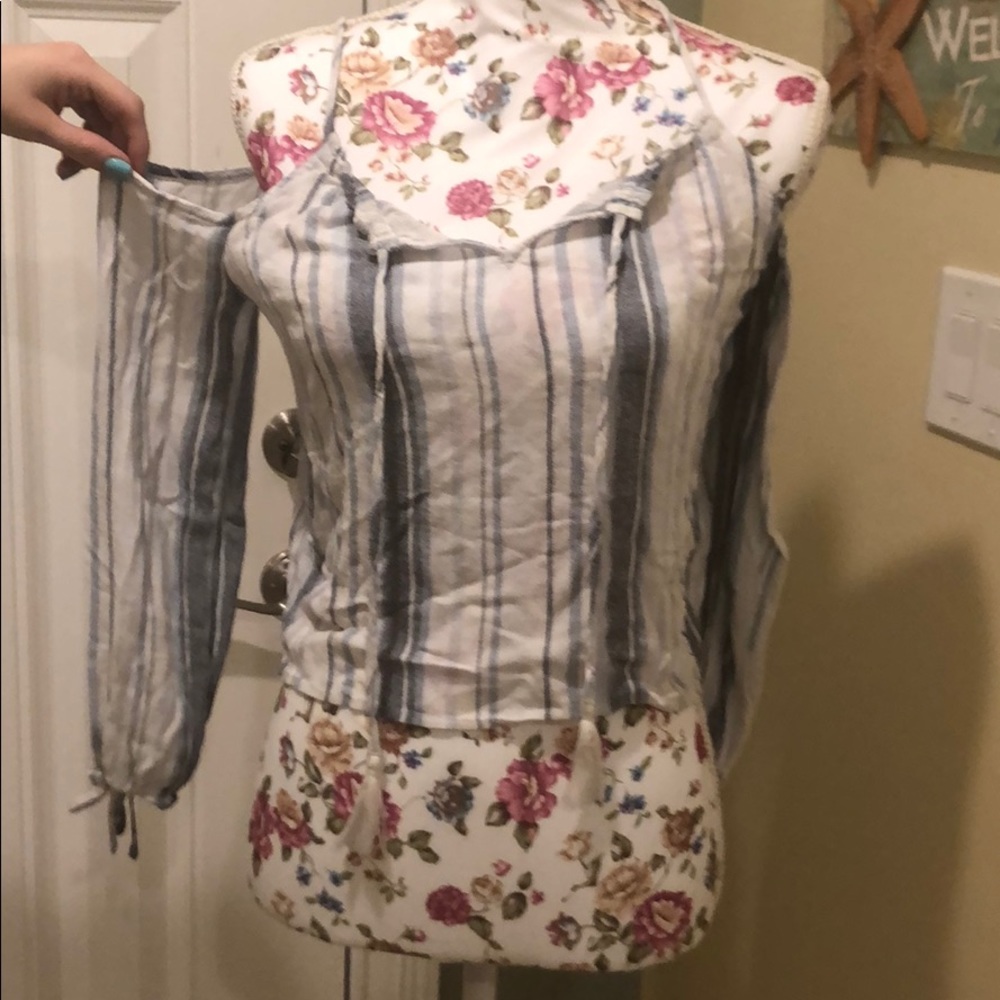Aeropostale off the shoulder top size xs